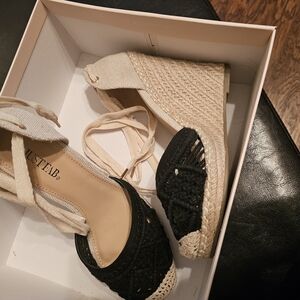 JustFab Black and Cream Espadrille Wedges
